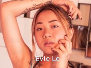 Evie_Le