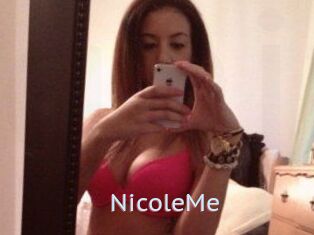NicoleMe